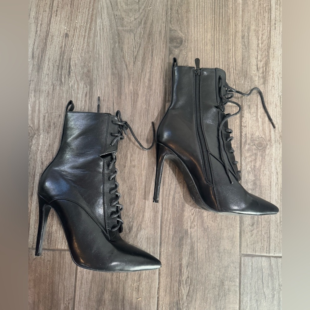 AZALEA WANG ASTORIA LACE UP STILETTO BOOTIE NWOT - Picture 4 of 10